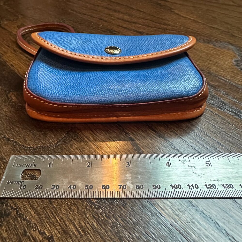 NWOT - Dooney & Bourke Blue Leather Wristlet - Picture 3 of 4